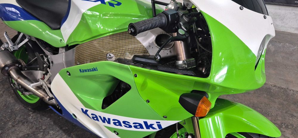 Kawasaki zxr 750 L