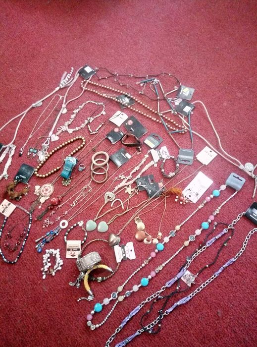 Біжутерія нова з Англії