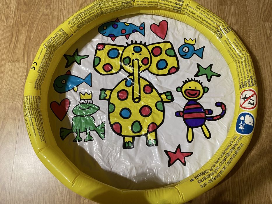 Детский надувной бассейн