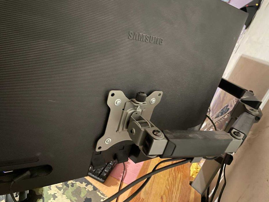 Два монітори Samsung 27”