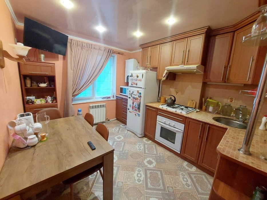 Продажа 3к квартиры с ремонтом и автономным отоплением,  Тополь
