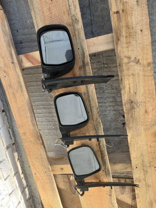 Дзеркало бічне зеркало боковое Toyota Avensis Verso Тойота 2001-2009