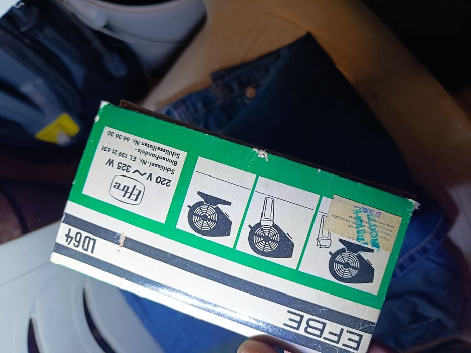 Stara suszarka do włosów z NRD