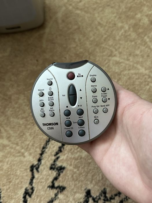 Thomson компактна аудіосистема CD FM AUX музичний центр колонки