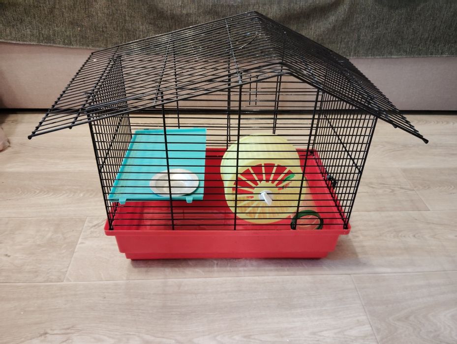 Клітка для домашніх улюбленців