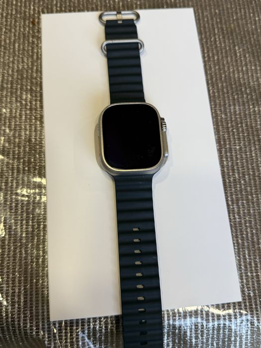 Apple  Watch Ultra  49 mm