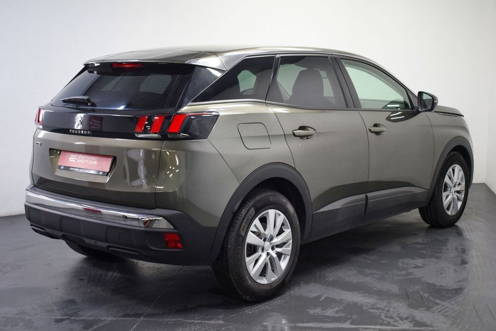 Peugeot 3008 1.5 BlueHDi Active