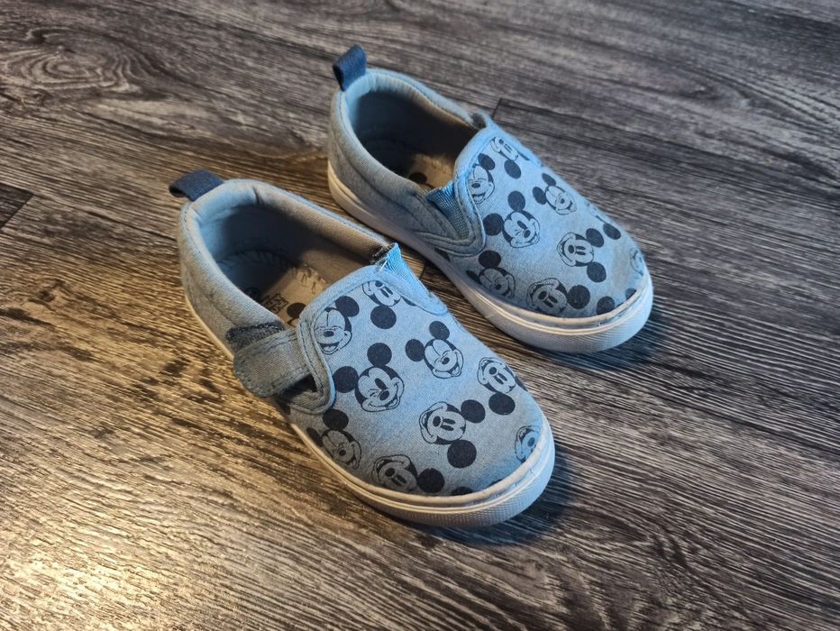 Buty wsuwane Disney Mickey Mouse rozmiar 24 wkładka 15 cm