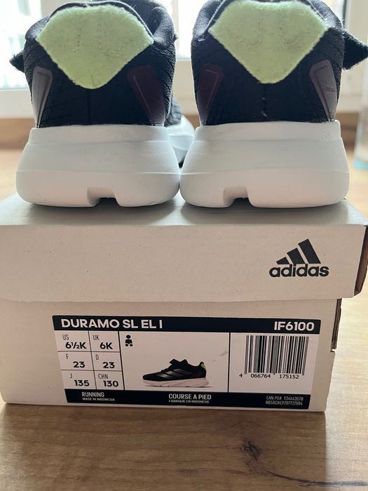 Дитячі кросівки adidas