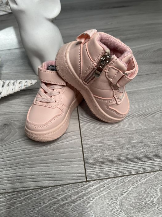 Ботиночки детские