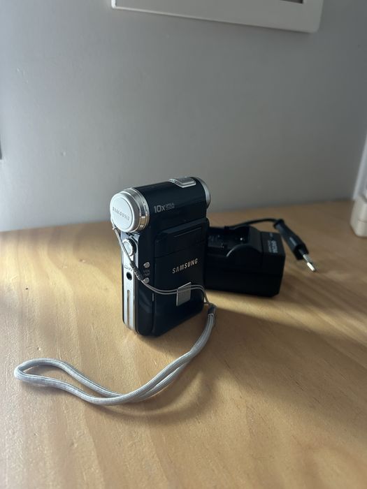 Camera filmar Samsung VP-M110