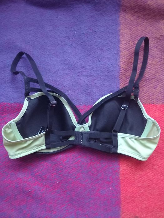 Biustonosz pushup 75b