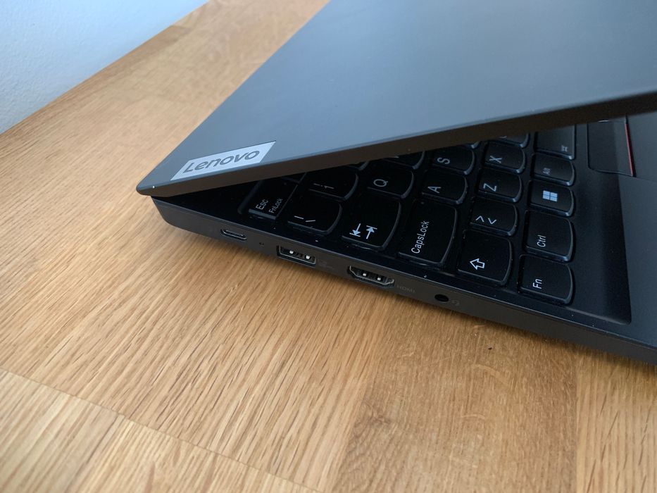 Lenovo ThinkPad E15 Gen 4 – Professional Laptop (Refurbished)64551828004099123