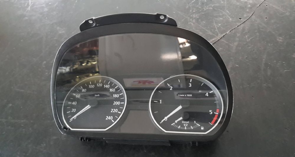 Quadrante / painel de instrumentos BMW 1 (E87)