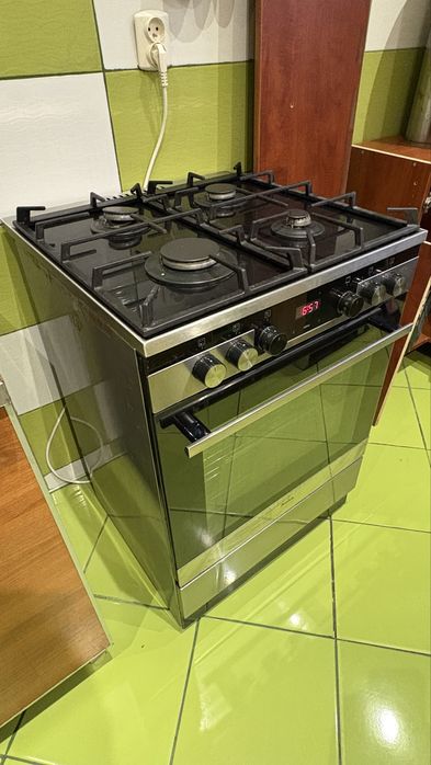 Sprzedam kuchenke elektryczno-gazowa Na gwarancji rozszezonej