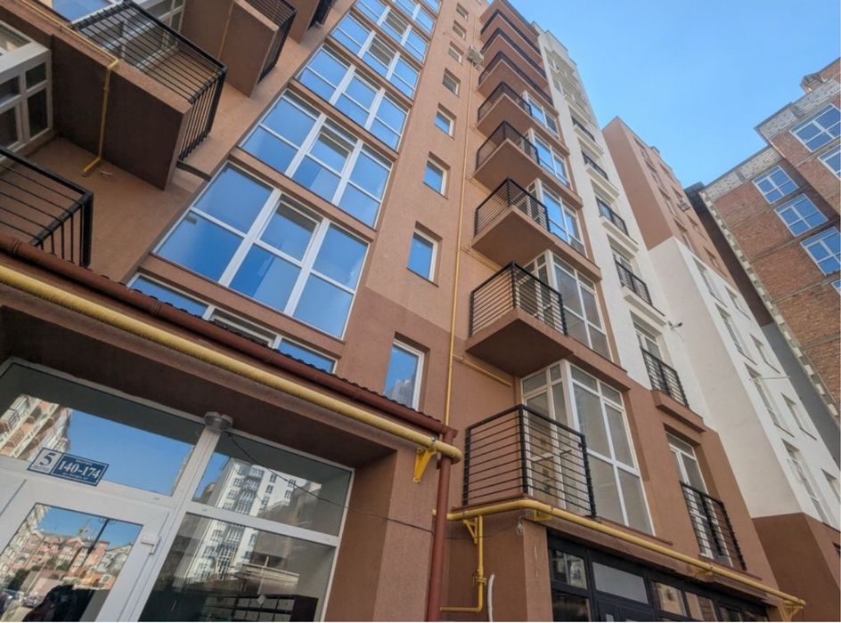 Продам велику 1 кімн новобудову, вул. Руська