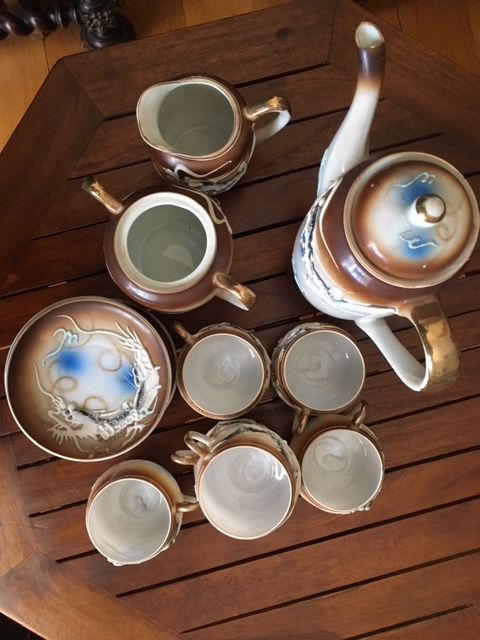 Serviço de café japonês pintado à mão