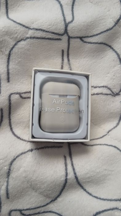 Продам чехол на Airpods Case Protection
