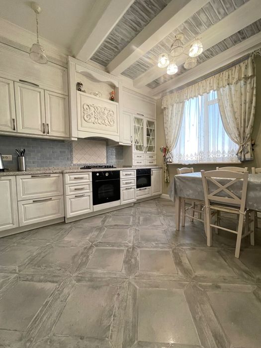 Продам 2к квартиру в Кадорах на Малиновского, Черемушки