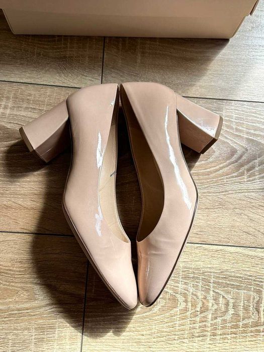 Туфлі-човники, 38 р., лакована шкіра, беж, HÖGL