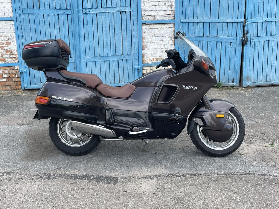 Honda PC800 Pacific Coast