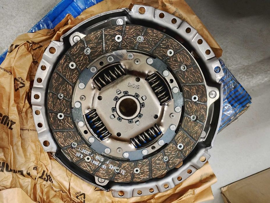 Kompletny zestaw sprzęgła Sachs