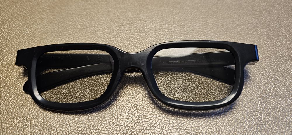 Okulary 3 D , nowe