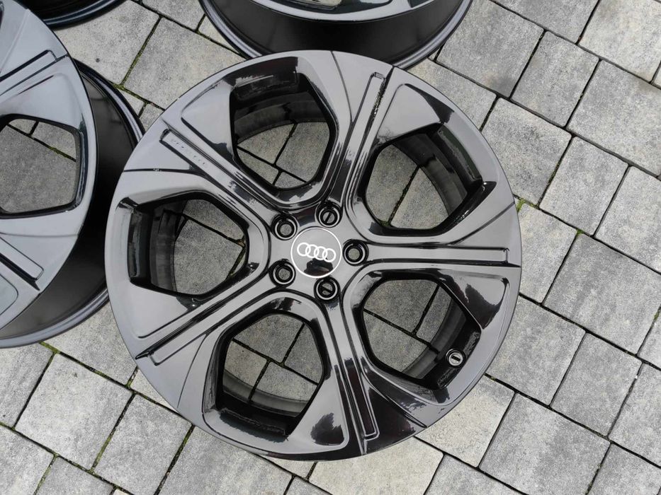 Oryginalne felgi Audi 5x100 R18 Stan jak nowy
