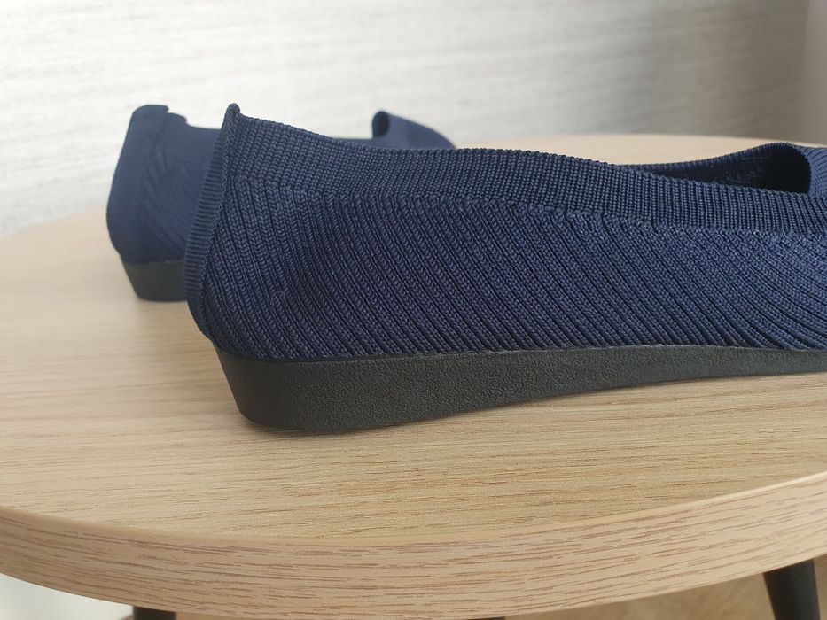 Nowe granatowe materiałowe baleriny 40
