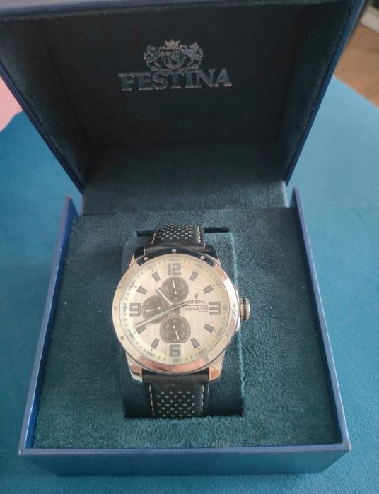 Festina elegancki zegarek męski.