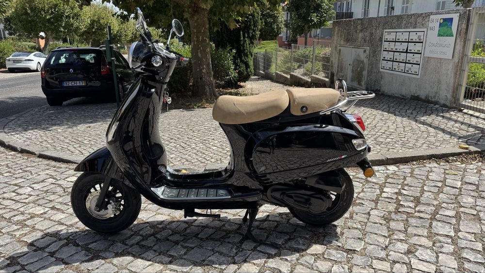 Scooter Riya 50 - vespa