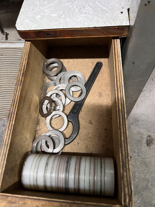 MÜLLER & KURTH машинка для порізки шкіри