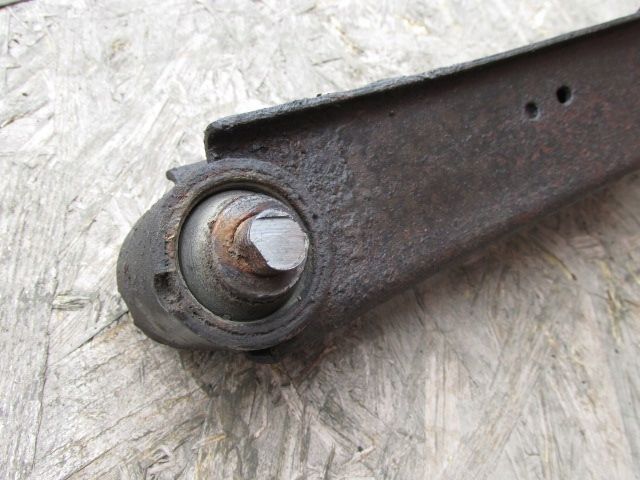 suzuki grand vitara ii 1.9 ddis 06/12 wahacz lewy tył dolny