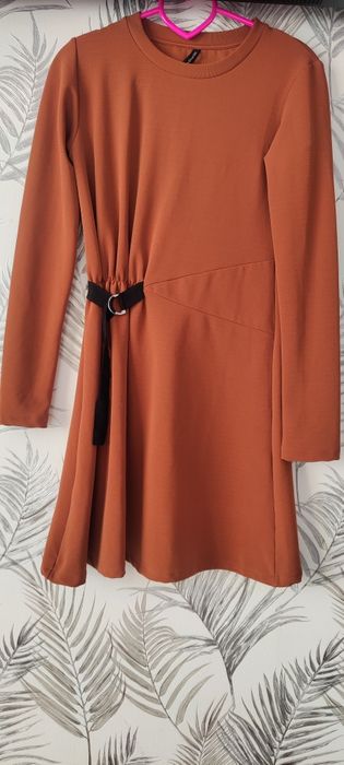 Платья по 100 гривен