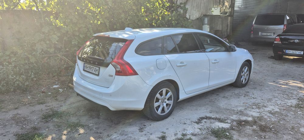 Volvo v60,D2,1.6 дизель по запчастям