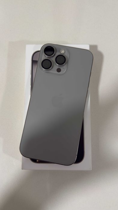 Apple iPhone 16 Pro Max 256GB 92% "cinza" + caixa original, cabo, capa e fatura