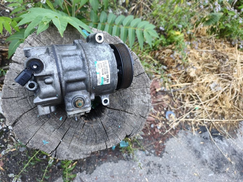 Компресор кондиціонера VW Caddy 2.0 TDI / BMM (2004-2014) 1K0820859F