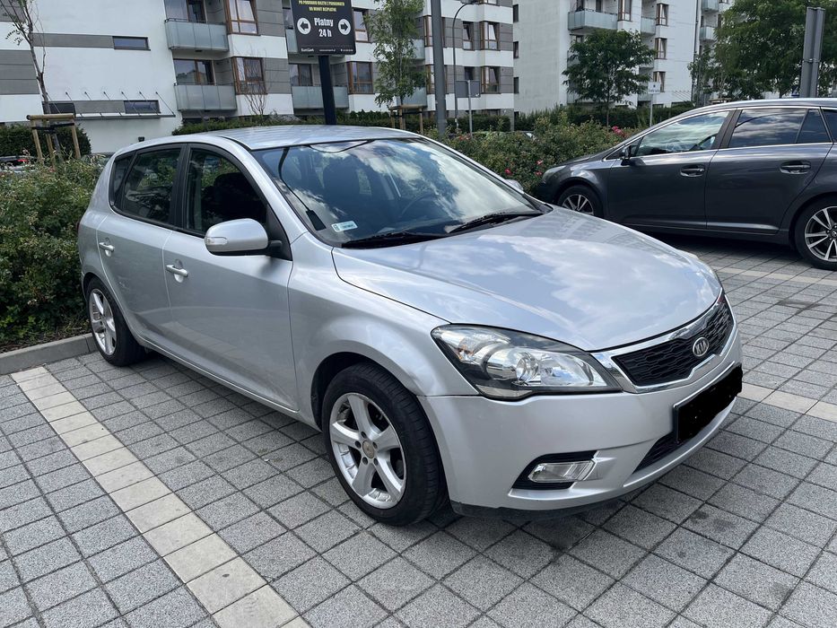 Sprzedam samochód KIA Ceed