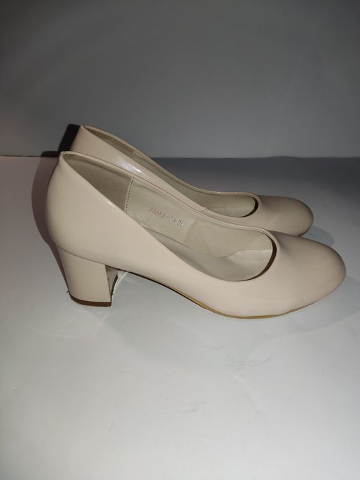 Жіночі туфлі "Girnaive"