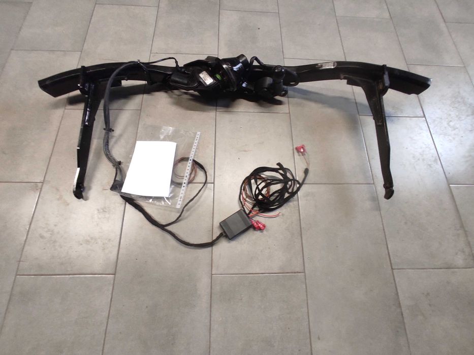 Oryginalny elektryczny Hak holowniczy VW Tiguan II instalacja modul