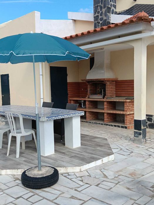 Moradia Isolada de Luxo em Sesimbra – O Seu Refúgio Entre a Natureza e o Mar