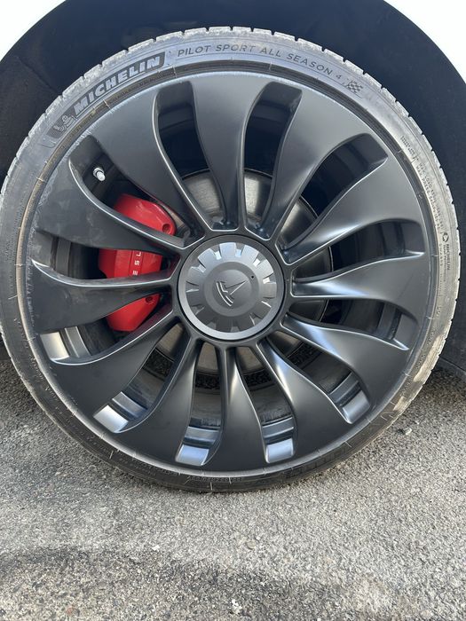 Продам диск Tesla Model Y perfomance style r20