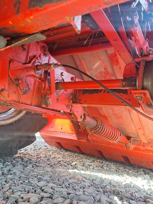 Комбайн Massey Ferguson 16 20XP