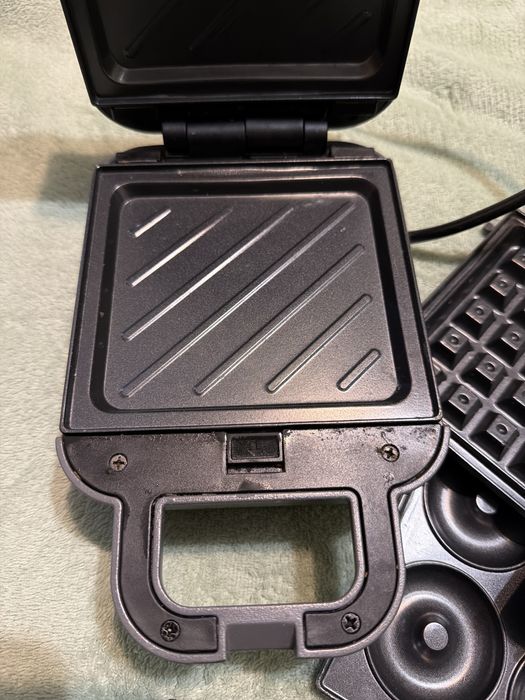 Gogrownica. Toster. Gofry