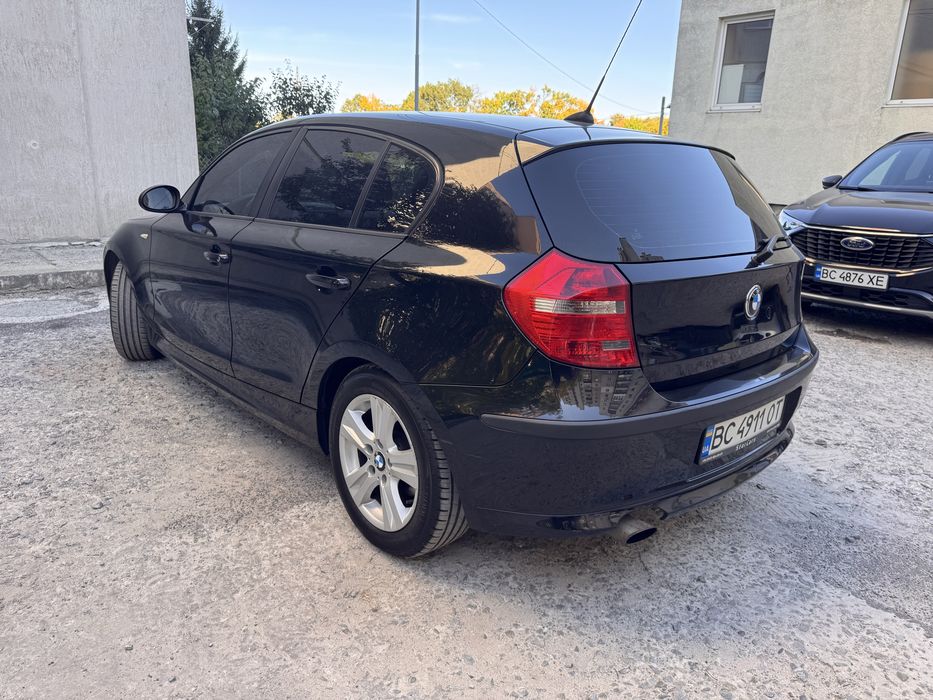 легковий автомобіль