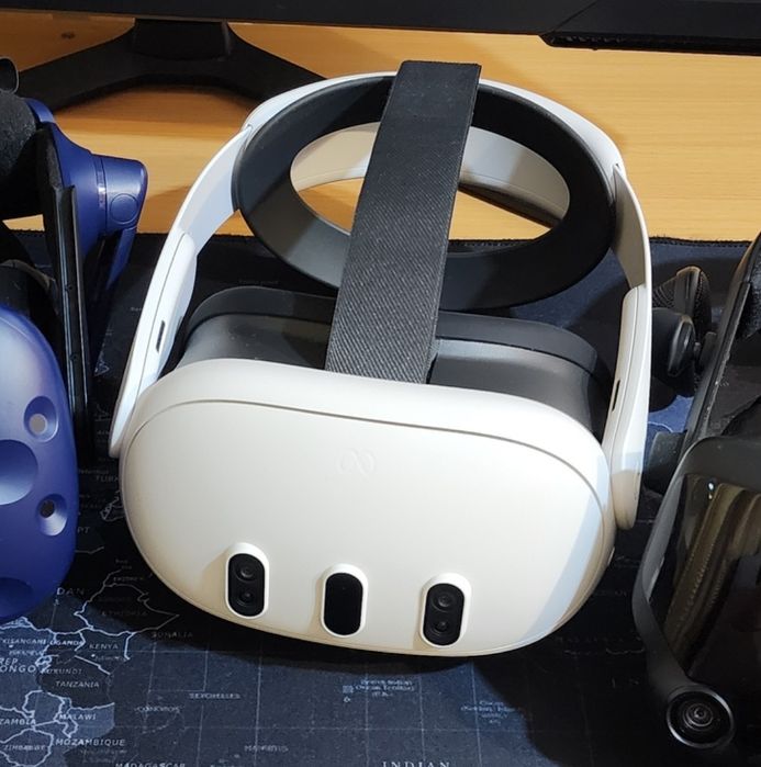 【中古美品】Mata Quest3 フルセット　M80217-10 Окуляри віртуальної реальності Meta Quest 3 128Gb - купити VR
