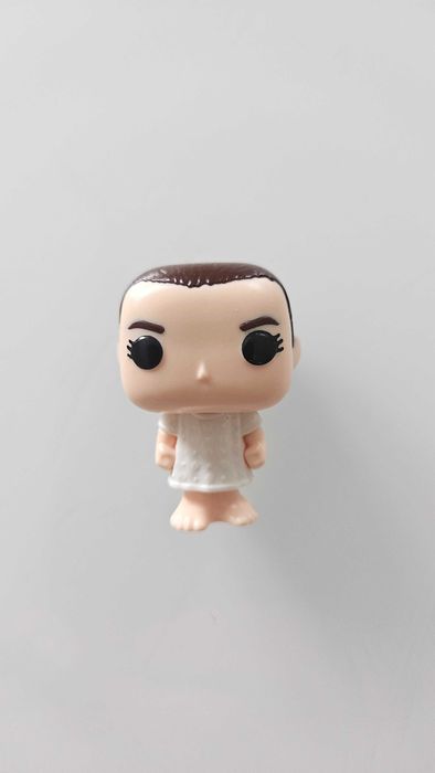 Kinder joy Stranger things Кіндер Джой Дивні дива фігурки