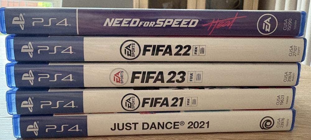 Konsola SONY PS4 Slim 1 TB - Bezprzewodowy Kontroler Niebieski