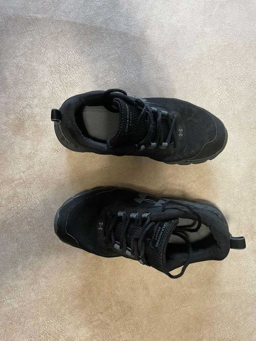 Чоловічі Кросівки UNDER ARMOR