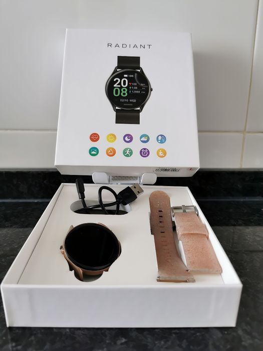 Smartwatch Radiant RAS21003 com Bracelete Rosa Brilhante